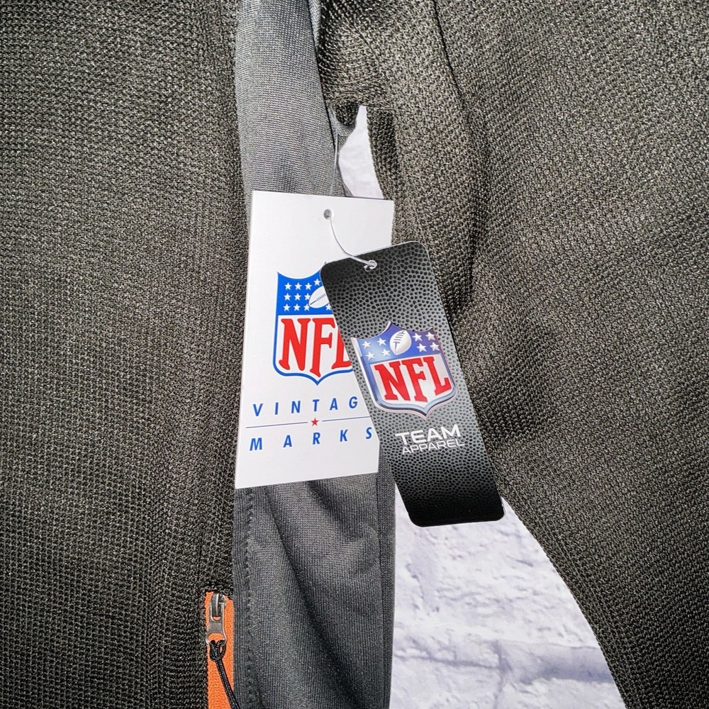 Cleveland Browns Vintage Marks NFL 1/4‎ Zip Pullover Sweater Mens Med. NWT - Picture 2 of 11